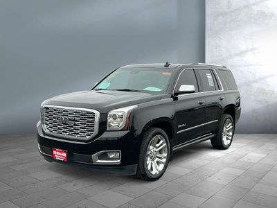 2019 GMC Yukon — front three-quarter view