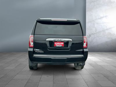 2019 GMC Yukon — detail view