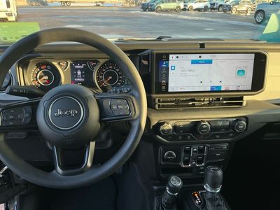 2026 Jeep Wrangler — photo 10 view