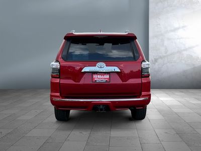2022 Toyota 4Runner - Photo 3