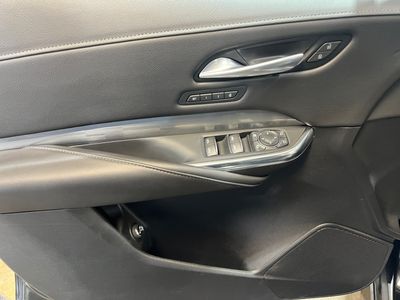 2025 Cadillac XT4 — photo 15 view