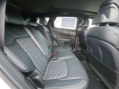 2023 Kia Sportage — photo 8 view
