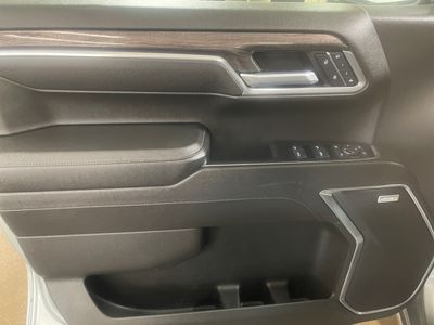 2025 Chevrolet Silverado 1500 — photo 7 view