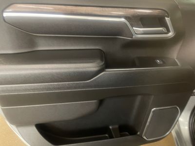 2025 Chevrolet Silverado 1500 — photo 8 view