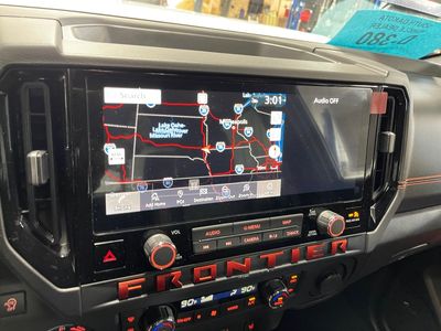 2026 Nissan Frontier — photo 15 view