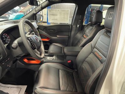 2026 Nissan Frontier — photo 8 view