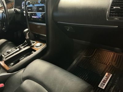 2023 Nissan Armada — photo 8 view
