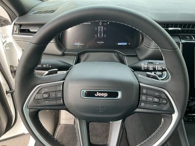 2025 Jeep Grand Cherokee - Photo 10