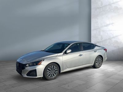 2023 Nissan Altima - Photo 1