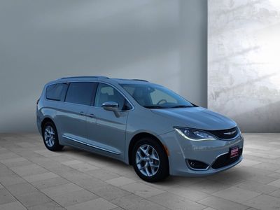 2020 Chrysler Pacifica — front three-quarter view
