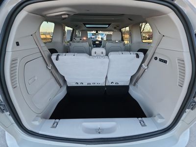 2020 Chrysler Pacifica — photo 12 view