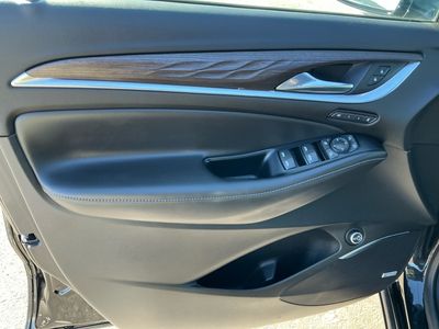 2024 Buick Enclave — photo 7 view