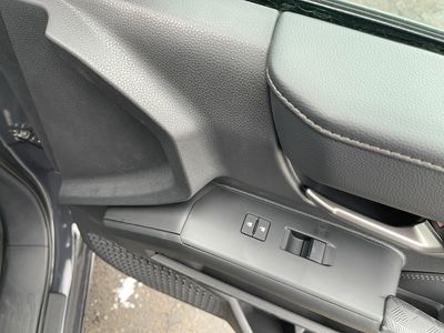 2025 Toyota Tacoma — photo 14 view