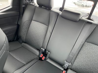 2025 Toyota Tacoma — photo 8 view
