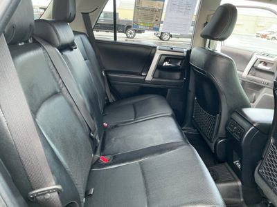 2023 Toyota 4Runner — photo 14 view