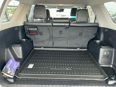 2023 Toyota 4Runner — photo 8 view