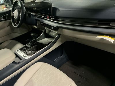 2026 Kia Carnival — photo 13 view