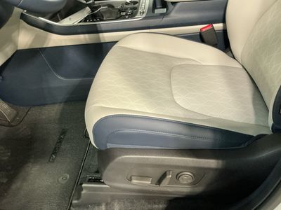 2026 Kia Carnival — photo 8 view