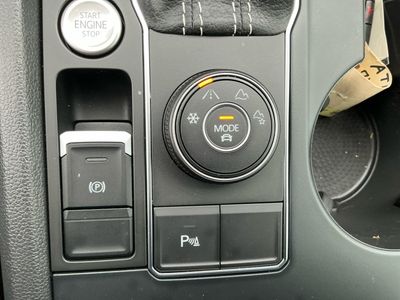 2021 Volkswagen Atlas — photo 11 view