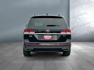 2021 Volkswagen Atlas — rear three-quarter view