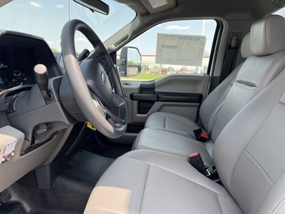 2022 Ford Super Duty F-550 DRW — photo 12 view
