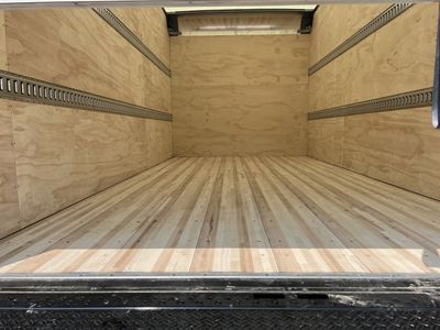 2022 Ford Super Duty F-550 DRW — photo 8 view