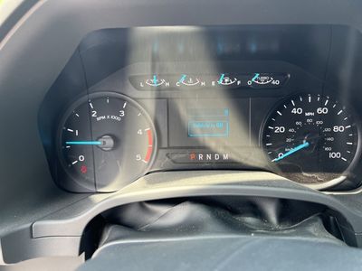 2022 Ford Super Duty F-550 DRW — photo 9 view