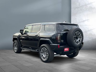 2025 GMC HUMMER EV SUV — interior view