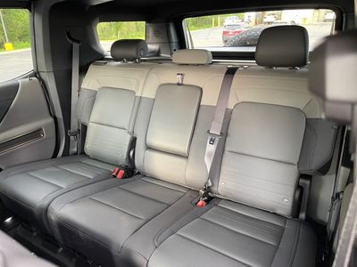 2025 GMC HUMMER EV SUV — photo 8 view