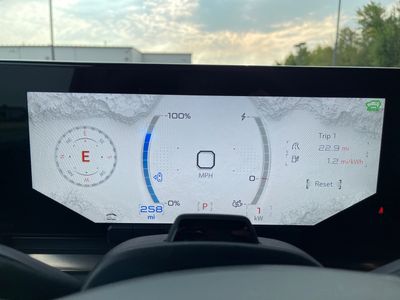2025 GMC HUMMER EV SUV — photo 9 view