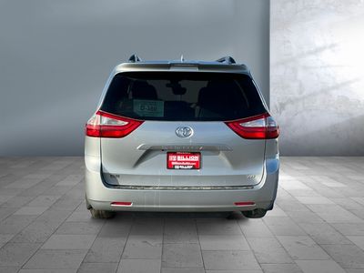 2018 Toyota Sienna — rear three-quarter view