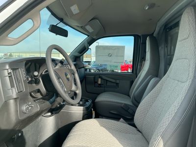 2025 Chevrolet Express Commercial Cutaway - Photo 14