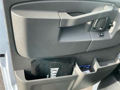 2025 Chevrolet Express Commercial Cutaway - Photo 15