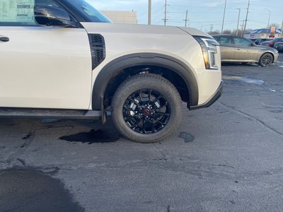 2026 Nissan Armada — photo 12 view