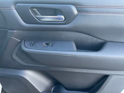 2026 Nissan Armada — photo 9 view