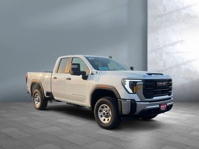 2025 GMC Sierra 2500HD — front three-quarter view