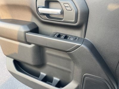 2025 GMC Sierra 2500HD — photo 11 view