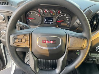 2025 GMC Sierra 2500HD — photo 13 view