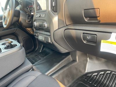 2025 GMC Sierra 2500HD — photo 8 view