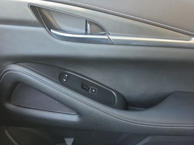 2023 INFINITI QX60 — photo 11 view
