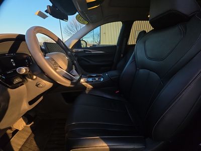 2023 INFINITI QX60 — photo 7 view