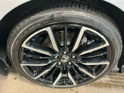 2025 Honda Accord Hybrid — photo 13 view