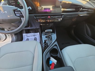 2026 Kia Niro - Photo 10