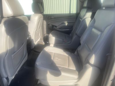 2015 Chevrolet Suburban — photo 10 view