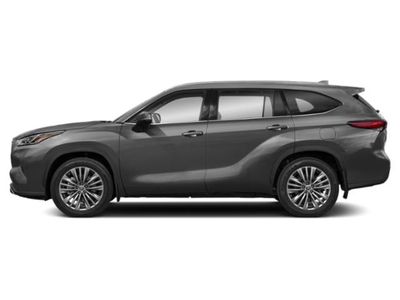 2021 Toyota Highlander - Photo 1