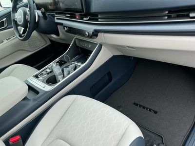 2026 Kia Carnival Hybrid - Photo 13