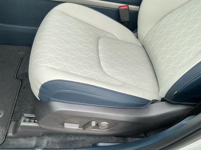 2026 Kia Carnival Hybrid - Photo 14