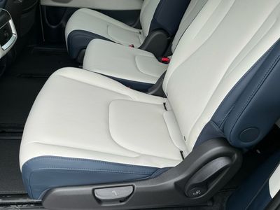 2026 Kia Carnival Hybrid - Photo 15