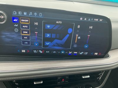 2026 Chevrolet Tahoe — photo 10 view