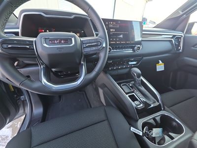 2026 GMC Canyon — photo 12 view